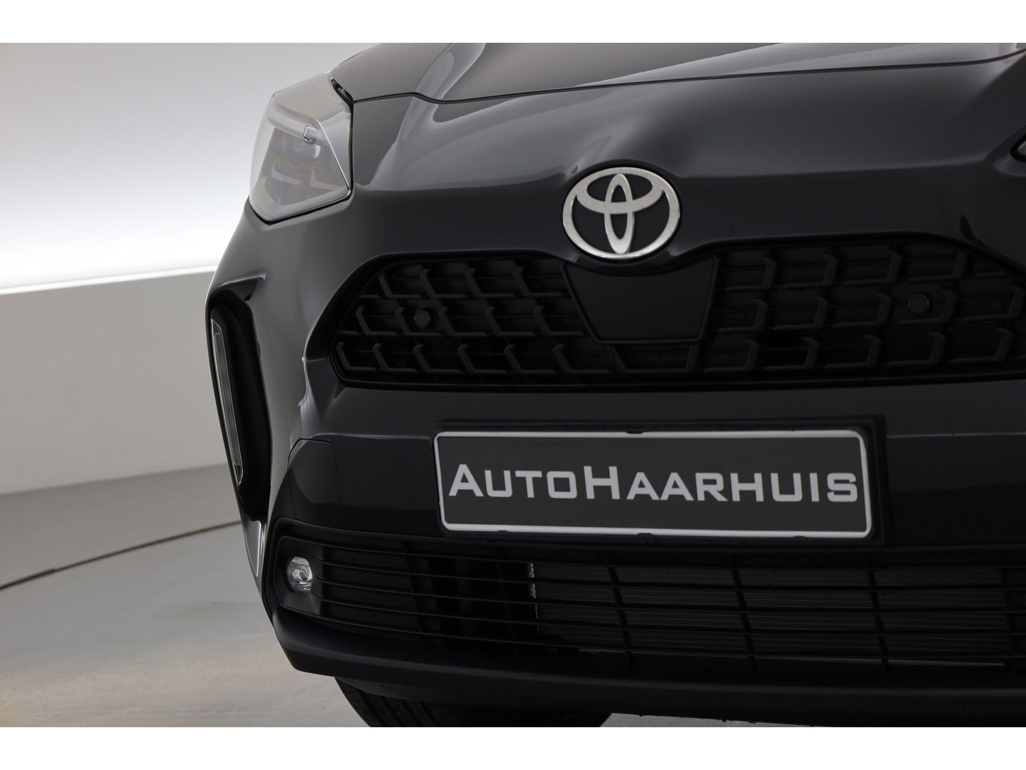 Toyota Yaris Cross 1.5 Hybrid 130pk Teamplayer | Winter pack | Safety pack | Navi | Adapt. Cruise | Camera | Keyless