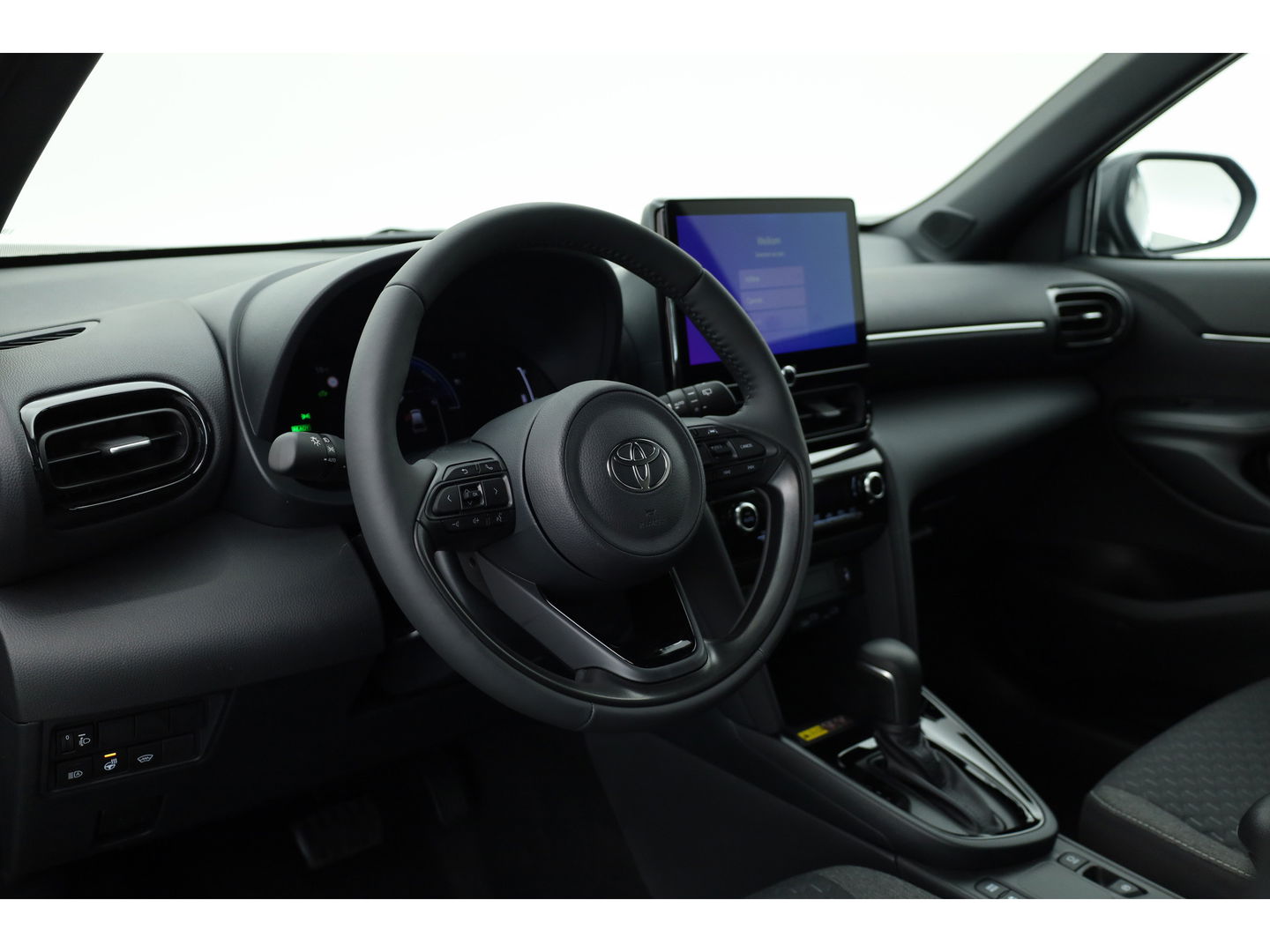 Toyota Yaris Cross 1.5 Hybrid 130pk Teamplayer | Winter pack | Safety pack | Navi | Adapt. Cruise | Camera | Keyless