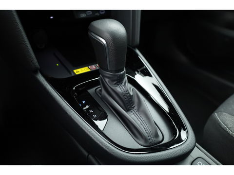 Toyota Yaris Cross 1.5 Hybrid 130pk Teamplayer | Winter pack | Safety pack | Navi | Adapt. Cruise | Camera | Keyless