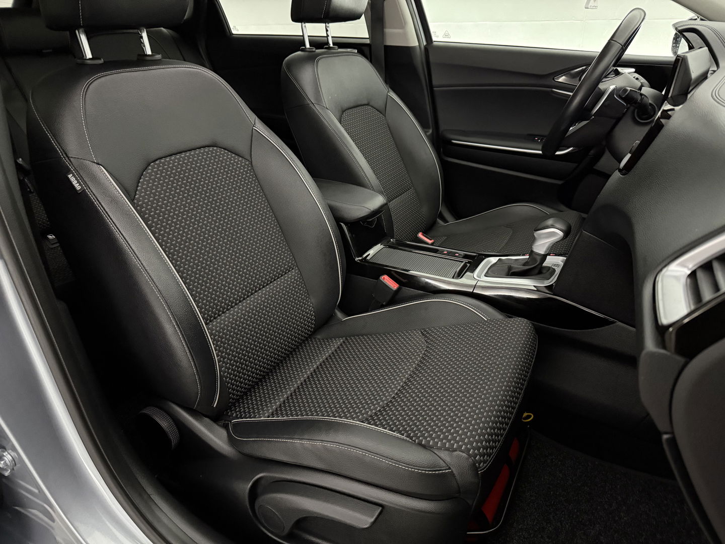 Kia Ceed 1.6 GDI PHEV ExecutiveLine | Pano | Camera | Carplay | Cruise | Keyless | Virtual | Navi