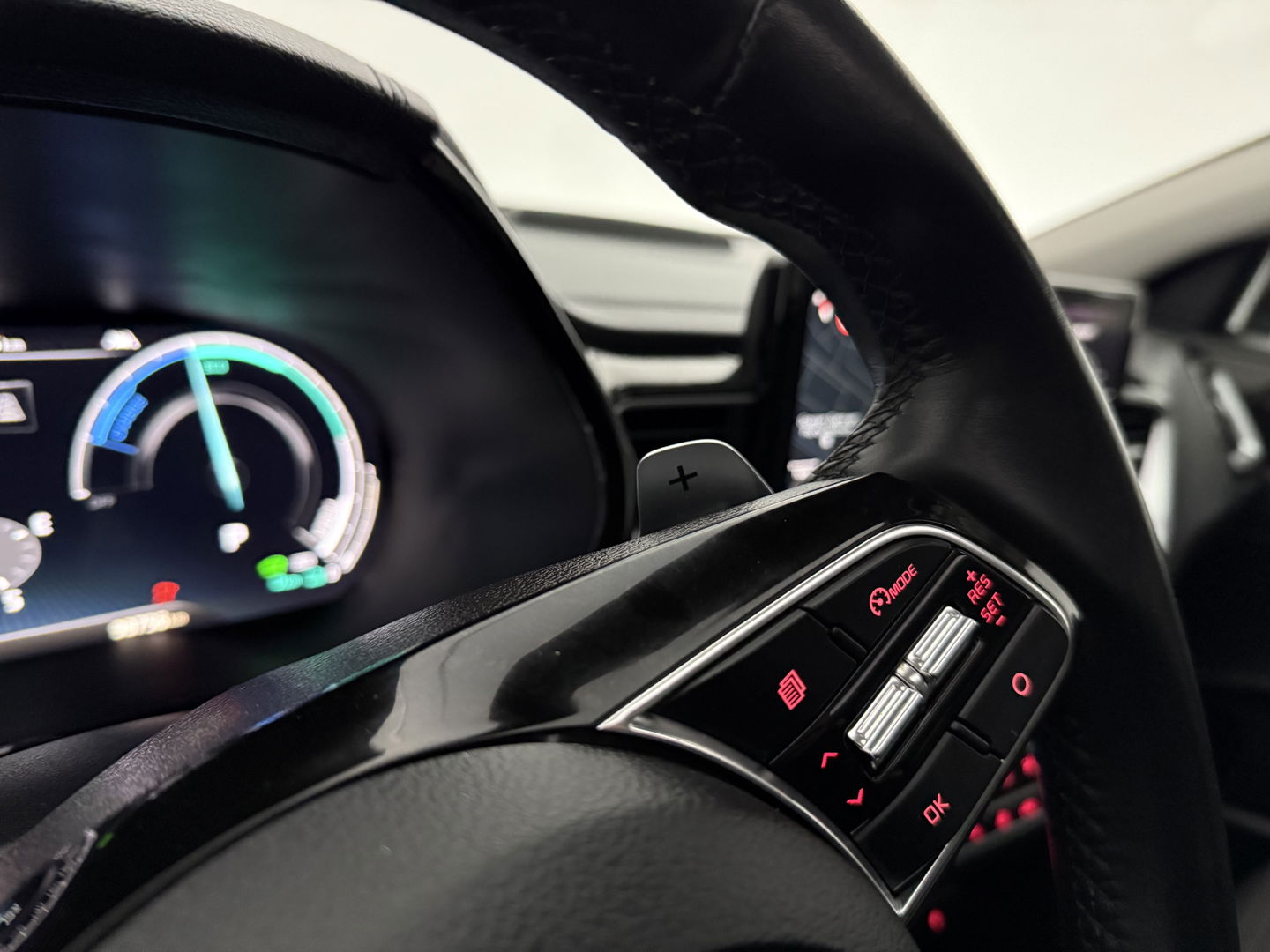 Kia Ceed 1.6 GDI PHEV ExecutiveLine | Pano | Camera | Carplay | Cruise | Keyless | Virtual | Navi