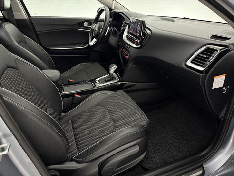 Kia Ceed 1.6 GDI PHEV ExecutiveLine | Pano | Camera | Carplay | Cruise | Keyless | Virtual | Navi