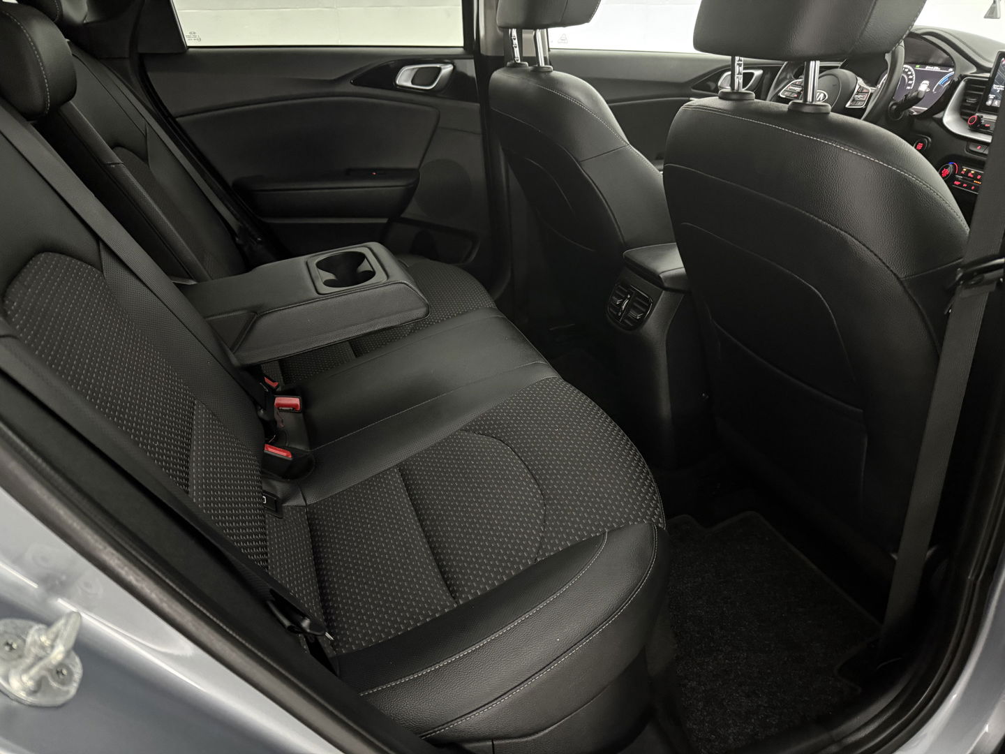 Kia Ceed 1.6 GDI PHEV ExecutiveLine | Pano | Camera | Carplay | Cruise | Keyless | Virtual | Navi