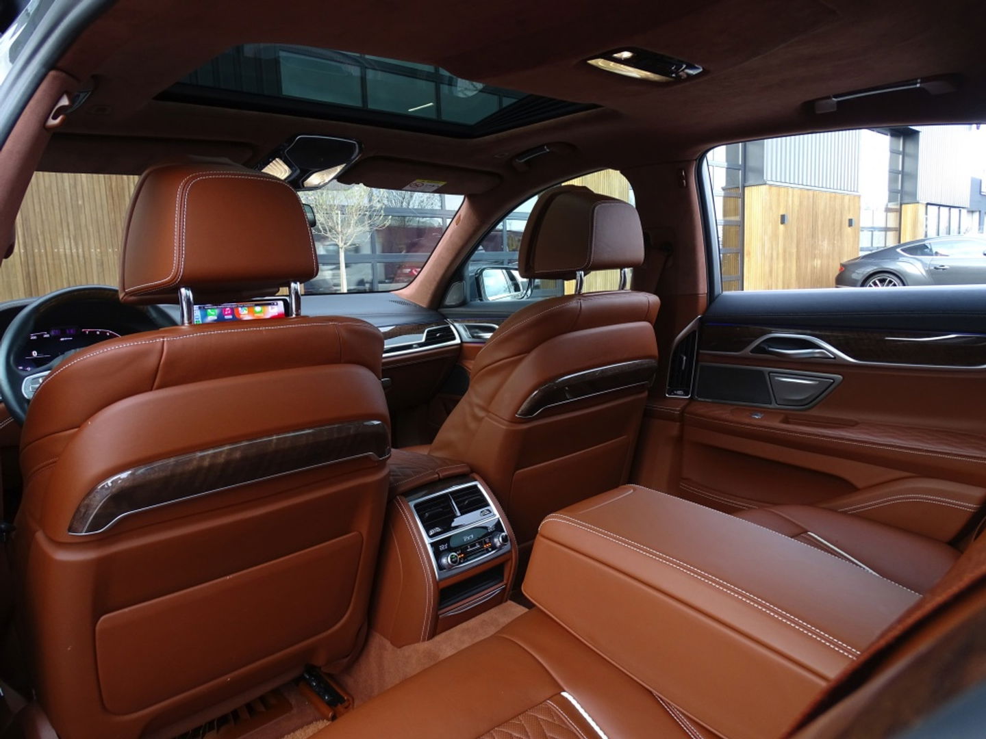 BMW 7 Serie 745e 394PK M- Individual VIP / massage / 360° / 4-wielbesturing