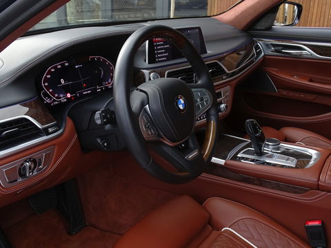 BMW 7 Serie 745e 394PK M- Individual VIP / massage / 360° / 4-wielbesturing