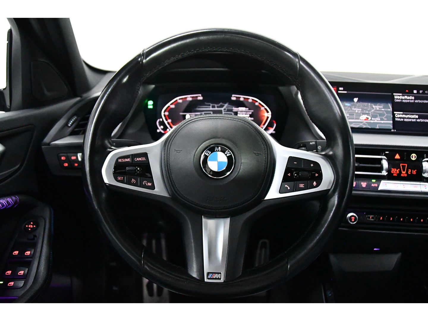 BMW 1-serie 118i High Executive, Pano, Sfeerverlichting, Applecarplay