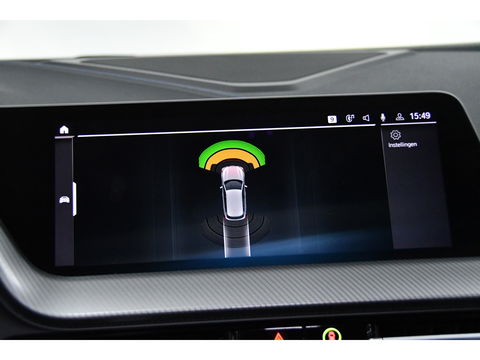 BMW 1-serie 118i High Executive, Pano, Sfeerverlichting, Applecarplay