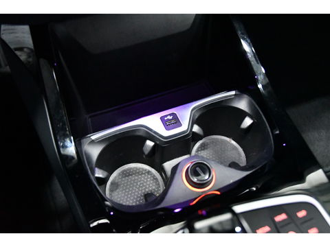 BMW 1-serie 118i High Executive, Pano, Sfeerverlichting, Applecarplay