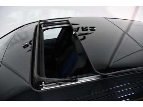 BMW 1-serie 118i High Executive, Pano, Sfeerverlichting, Applecarplay