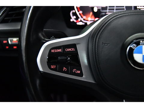 BMW 1-serie 118i High Executive, Pano, Sfeerverlichting, Applecarplay