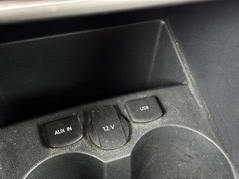 Volkswagen Polo 1.4 TDI BlueMotion | Handel / Export | 5 Deurs! | Navigatie | Climate Control | Bluetooth | Multifunctioneel Stuurwiel | Parkeersensoren | 15" Lichtmetaal | USB | Aux |