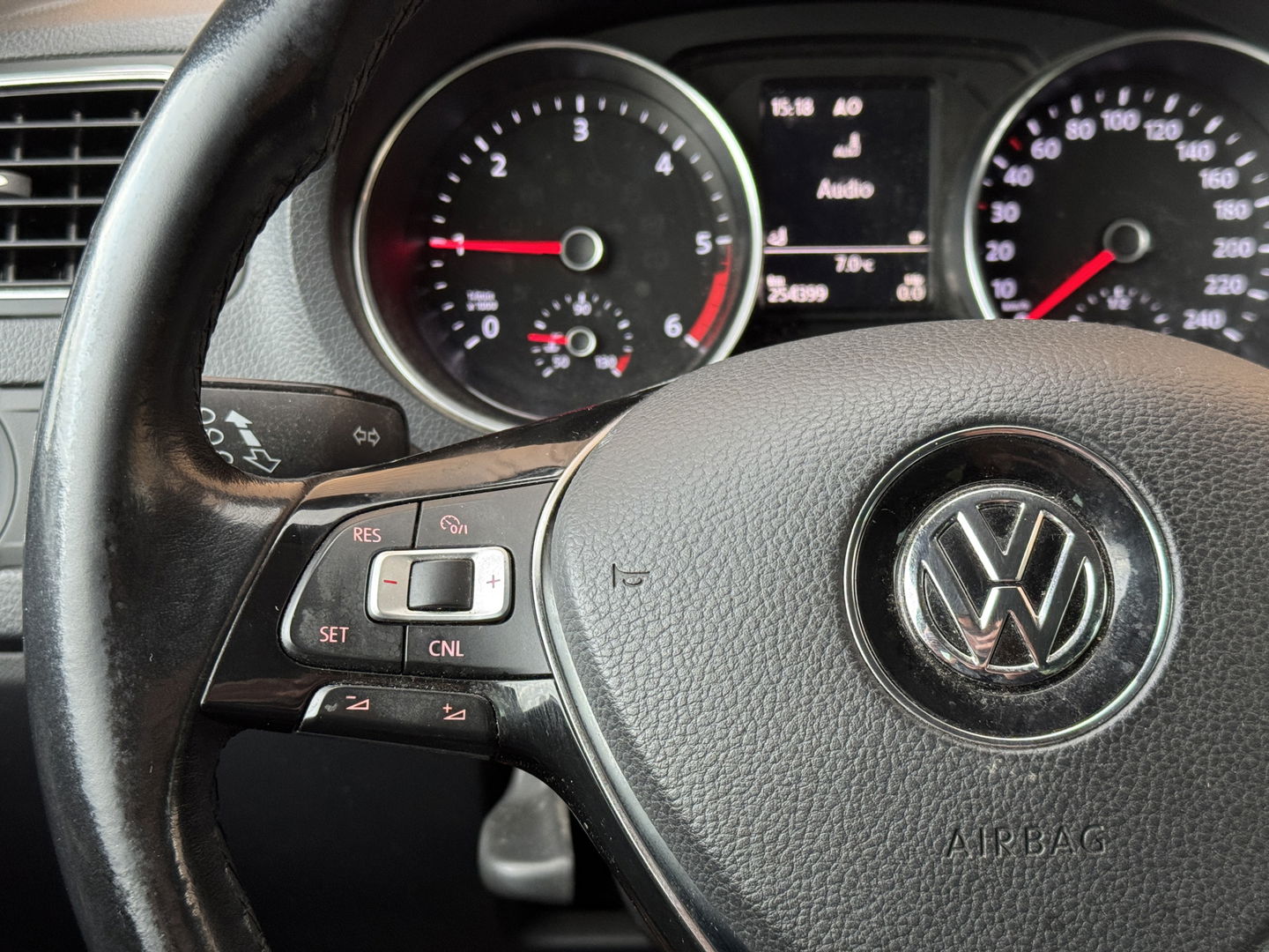 Volkswagen Polo 1.4 TDI BlueMotion | Handel / Export | 5 Deurs! | Navigatie | Climate Control | Bluetooth | Multifunctioneel Stuurwiel | Parkeersensoren | 15" Lichtmetaal | USB | Aux |