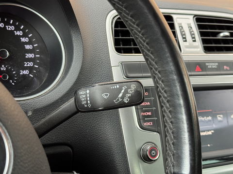 Volkswagen Polo 1.4 TDI BlueMotion | Handel / Export | 5 Deurs! | Navigatie | Climate Control | Bluetooth | Multifunctioneel Stuurwiel | Parkeersensoren | 15" Lichtmetaal | USB | Aux |