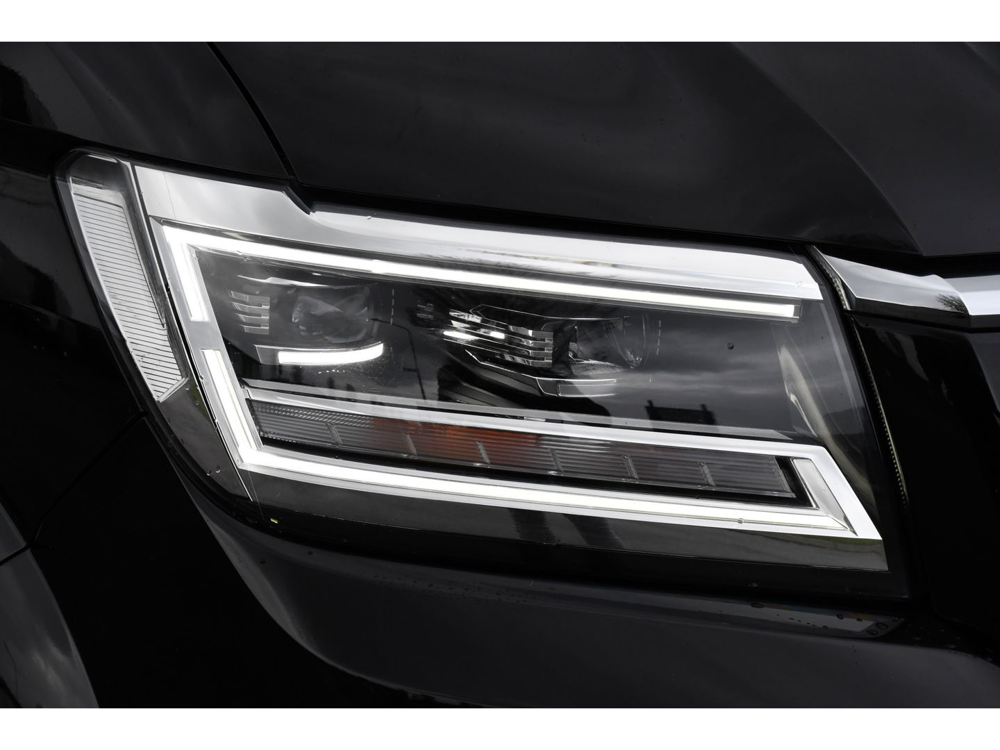 MAN TGE 2.180 2.0 L3H3 Black Edition Adaptieve Cruise, Camera, Carplay, LED, Clima, Stoelverwarming, Multimedia, 177pk, Automaat, Trekhaak, Uniek!