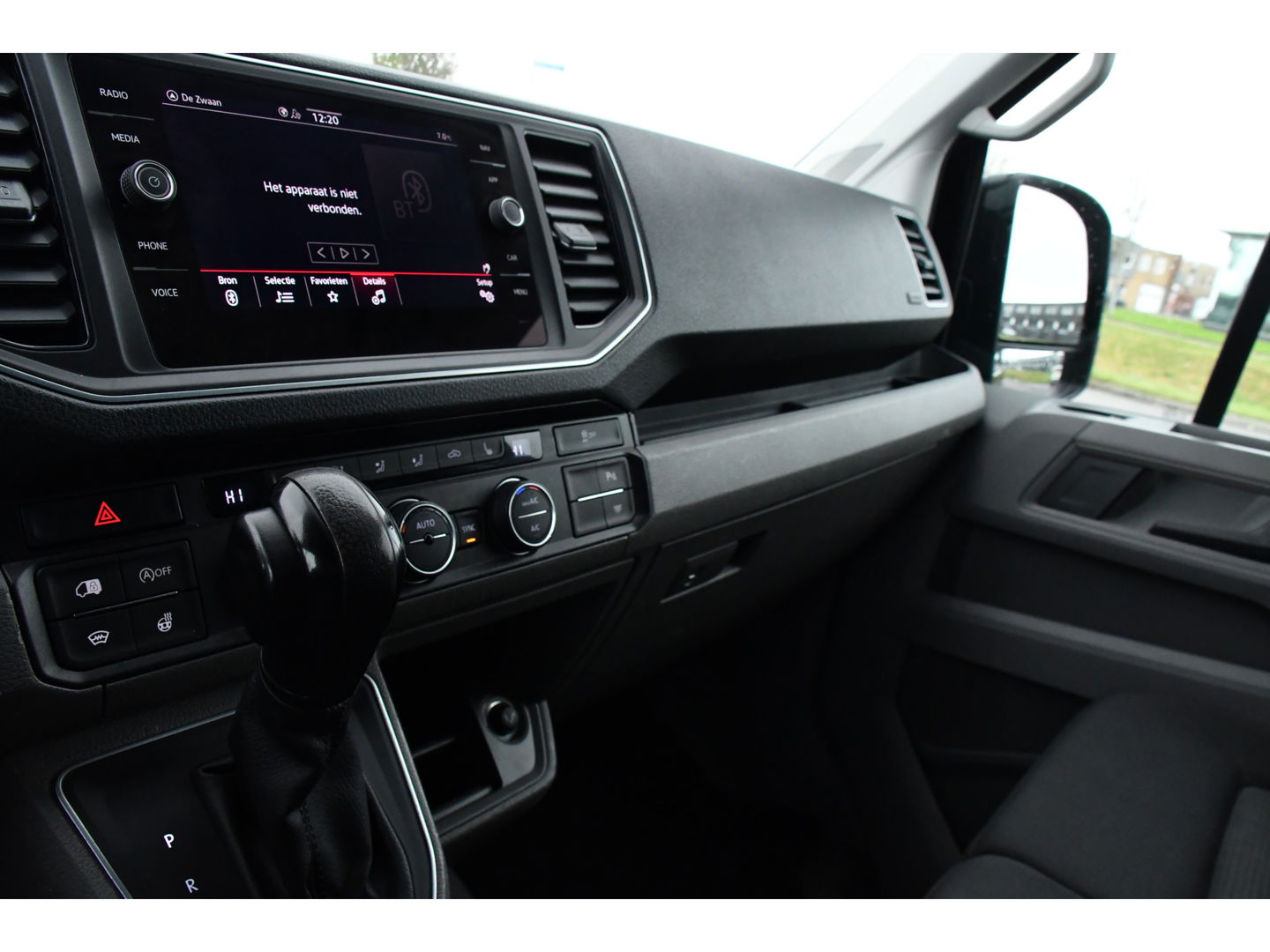 MAN TGE 2.180 2.0 L3H3 Black Edition Adaptieve Cruise, Camera, Carplay, LED, Clima, Stoelverwarming, Multimedia, 177pk, Automaat, Trekhaak, Uniek!