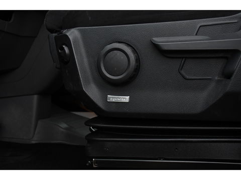 MAN TGE 2.180 2.0 L3H3 Black Edition Adaptieve Cruise, Camera, Carplay, LED, Clima, Stoelverwarming, Multimedia, 177pk, Automaat, Trekhaak, Uniek!