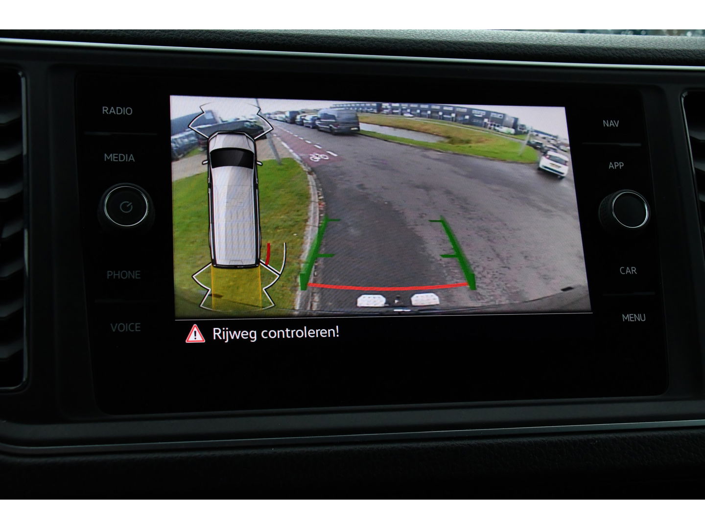 MAN TGE 2.180 2.0 L3H3 Black Edition Adaptieve Cruise, Camera, Carplay, LED, Clima, Stoelverwarming, Multimedia, 177pk, Automaat, Trekhaak, Uniek!