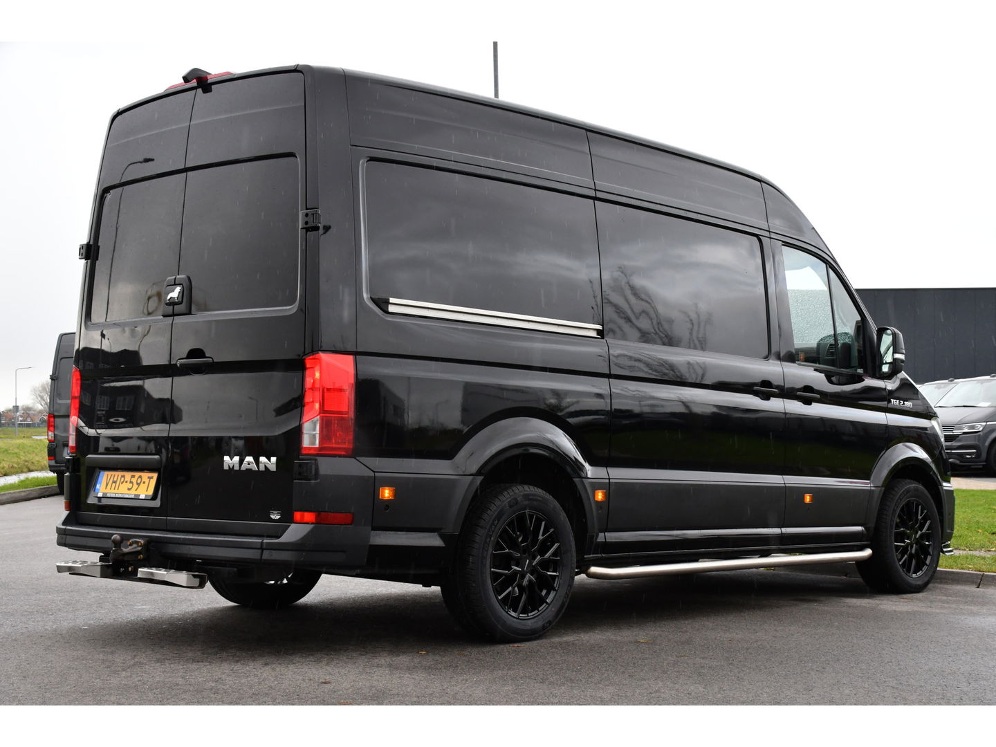 MAN TGE 2.180 2.0 L3H3 Black Edition Adaptieve Cruise, Camera, Carplay, LED, Clima, Stoelverwarming, Multimedia, 177pk, Automaat, Trekhaak, Uniek!