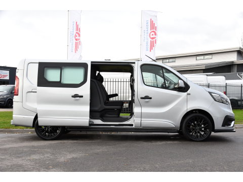 Renault Trafic 2.0 170 T29 L2H1 Extra DC Limited Edition Facelift! 3 x Leverbaar, Virtual, Cruise, Carplay, Stoelverwarming, Clima, Automaat, LED, 170PK, 2 x Schuifdeur, Uniek!