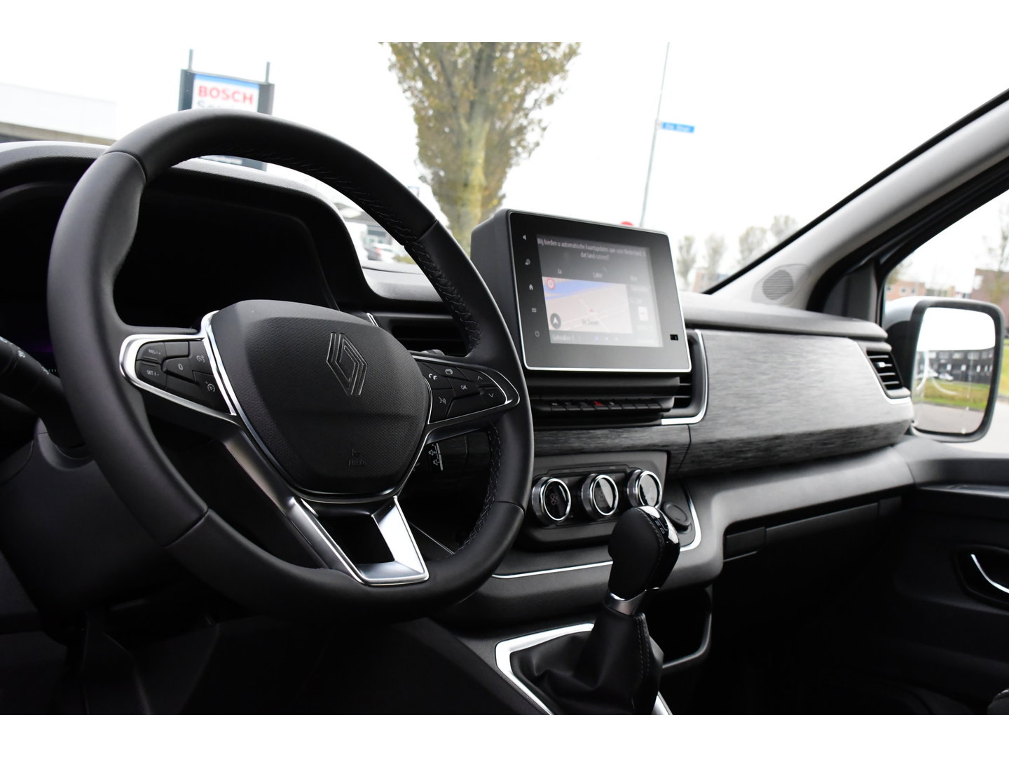 Renault Trafic 2.0 170 T29 L2H1 Extra DC Limited Edition Facelift! 3 x Leverbaar, Virtual, Cruise, Carplay, Stoelverwarming, Clima, Automaat, LED, 170PK, 2 x Schuifdeur, Uniek!
