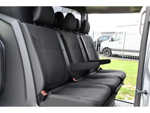 Renault Trafic 2.0 170 T29 L2H1 Extra DC Limited Edition Facelift! 3 x Leverbaar, Virtual, Cruise, Carplay, Stoelverwarming, Clima, Automaat, LED, 170PK, 2 x Schuifdeur, Uniek!