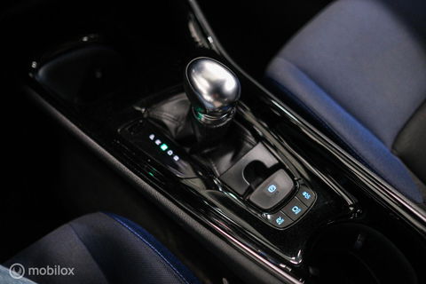 Toyota C-HR 1.8 Hybrid Bi-Tone Plus | Camera | Stoel + stuurwiel verwarming | Dealer OH | LED | DAB |
