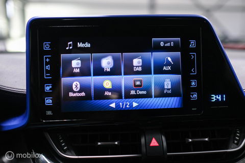 Toyota C-HR 1.8 Hybrid Bi-Tone Plus | Camera | Stoel + stuurwiel verwarming | Dealer OH | LED | DAB |