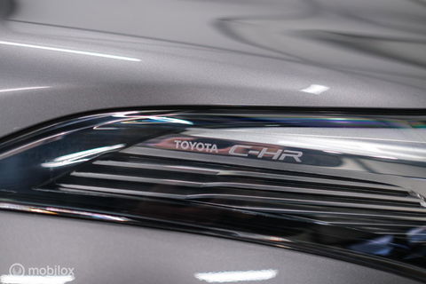 Toyota C-HR 1.8 Hybrid Bi-Tone Plus | Camera | Stoel + stuurwiel verwarming | Dealer OH | LED | DAB |