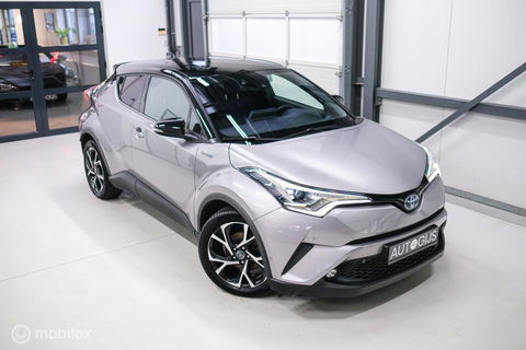 Toyota C-HR 1.8 Hybrid Bi-Tone Plus | Camera | Stoel + stuurwiel verwarming | Dealer OH | LED | DAB |