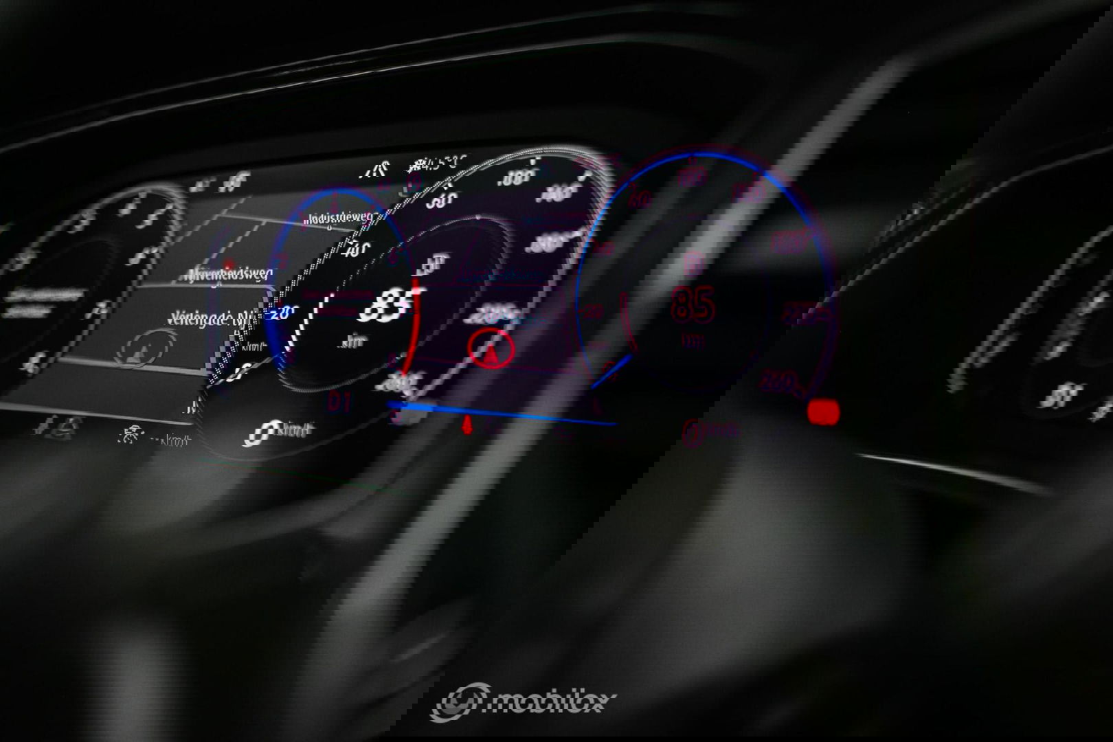 Volkswagen T-Roc 1.5 TSI Sport | Virtual cockpit | Adaptive | Camera | Sportstoelen | schakelflippers | Stoelverwarming | LED |