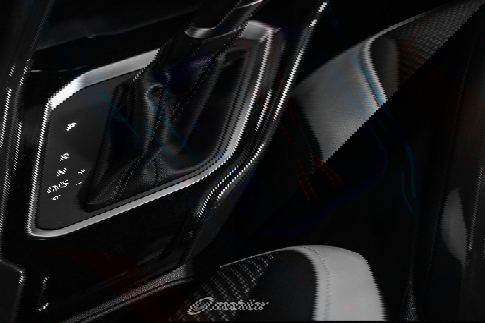 Volkswagen T-Roc 1.5 TSI Sport | Virtual cockpit | Adaptive | Camera | Sportstoelen | schakelflippers | Stoelverwarming | LED |