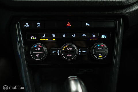 Volkswagen T-Roc 1.5 TSI Sport | Virtual cockpit | Adaptive | Camera | Sportstoelen | schakelflippers | Stoelverwarming | LED |