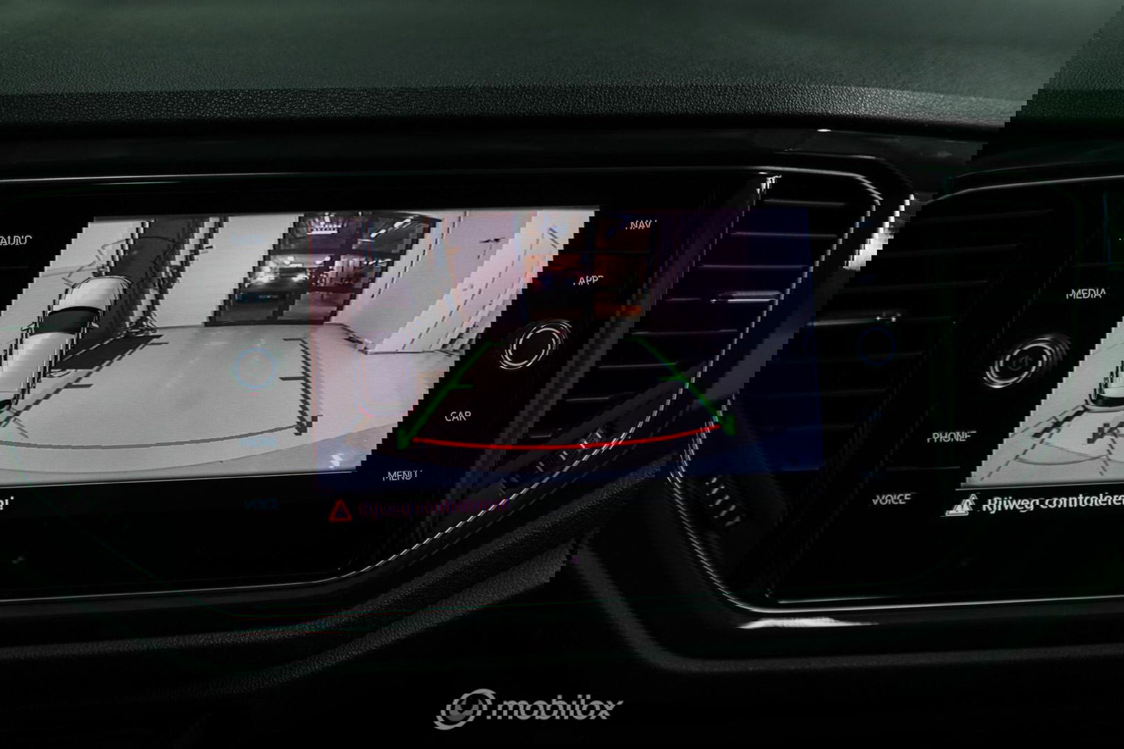 Volkswagen T-Roc 1.5 TSI Sport | Virtual cockpit | Adaptive | Camera | Sportstoelen | schakelflippers | Stoelverwarming | LED |