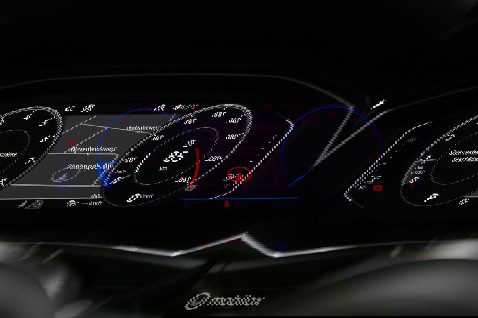 Volkswagen T-Roc 1.5 TSI Sport | Virtual cockpit | Adaptive | Camera | Sportstoelen | schakelflippers | Stoelverwarming | LED |