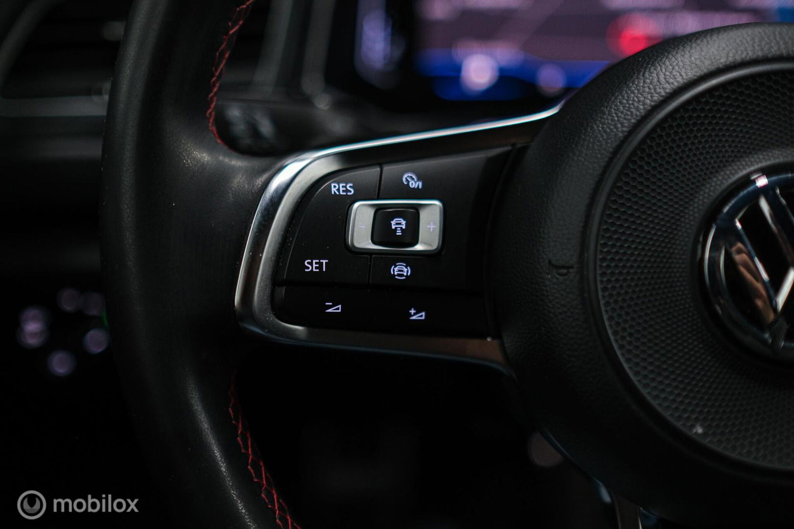 Volkswagen T-Roc 1.5 TSI Sport | Virtual cockpit | Adaptive | Camera | Sportstoelen | schakelflippers | Stoelverwarming | LED |