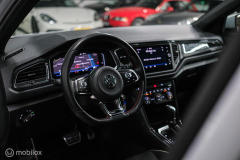 Volkswagen T-Roc 1.5 TSI Sport | Virtual cockpit | Adaptive | Camera | Sportstoelen | schakelflippers | Stoelverwarming | LED |