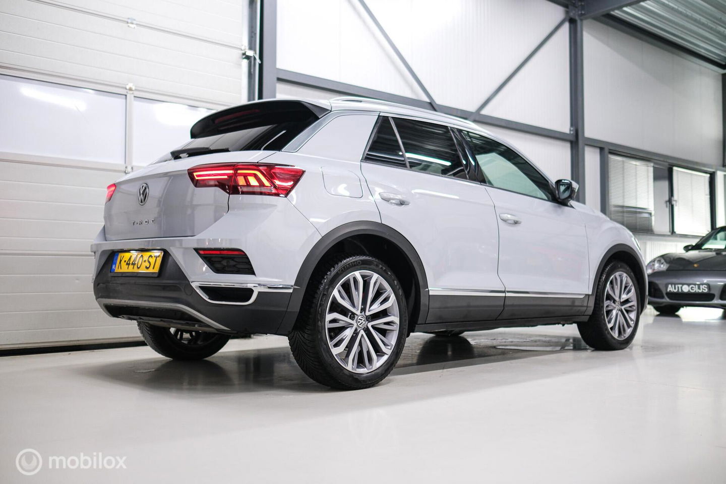 Volkswagen T-Roc 1.5 TSI Sport | Virtual cockpit | Adaptive | Camera | Sportstoelen | schakelflippers | Stoelverwarming | LED |