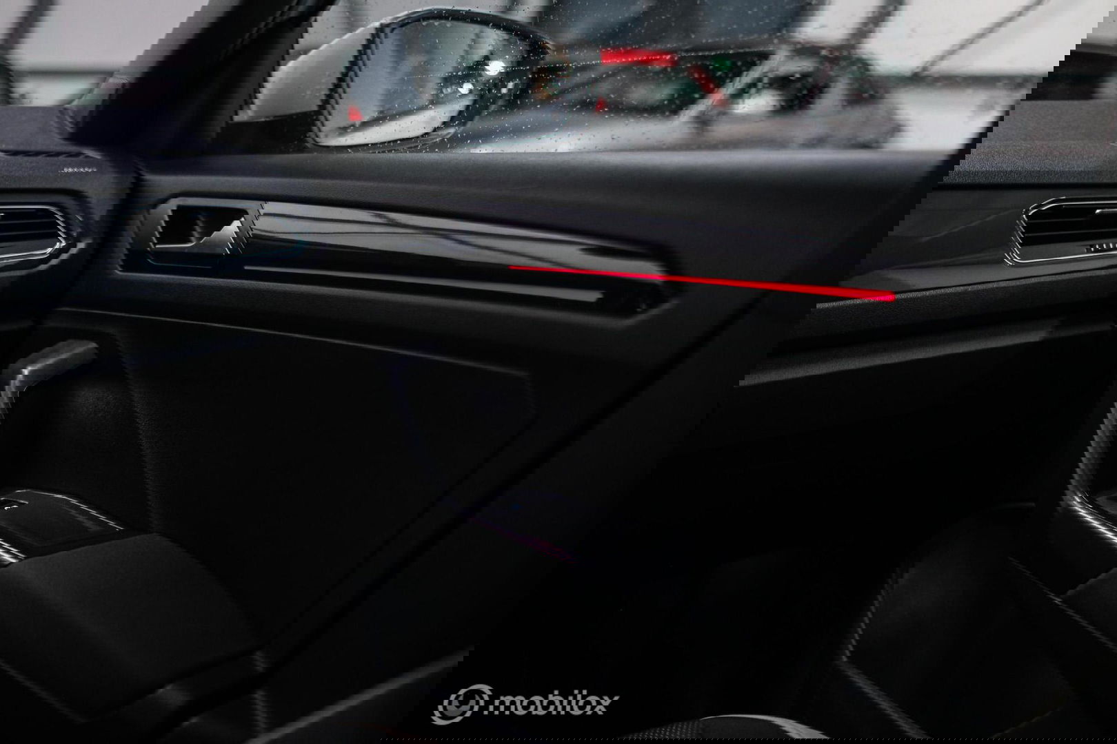 Volkswagen T-Roc 1.5 TSI Sport | Virtual cockpit | Adaptive | Camera | Sportstoelen | schakelflippers | Stoelverwarming | LED |