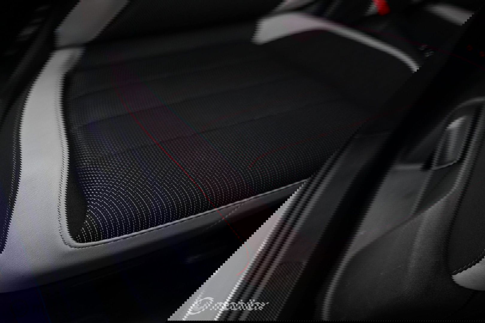 Volkswagen T-Roc 1.5 TSI Sport | Virtual cockpit | Adaptive | Camera | Sportstoelen | schakelflippers | Stoelverwarming | LED |