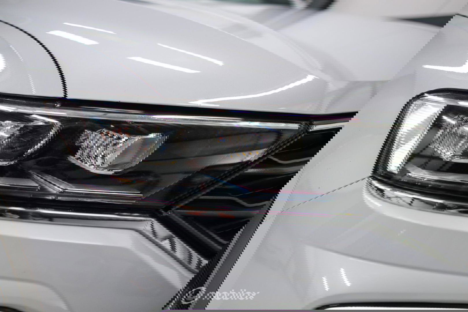 Volkswagen T-Roc 1.5 TSI Sport | Virtual cockpit | Adaptive | Camera | Sportstoelen | schakelflippers | Stoelverwarming | LED |