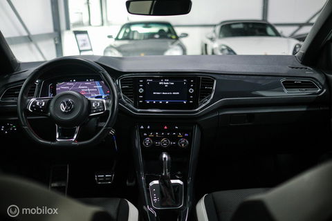 Volkswagen T-Roc 1.5 TSI Sport | Virtual cockpit | Adaptive | Camera | Sportstoelen | schakelflippers | Stoelverwarming | LED |