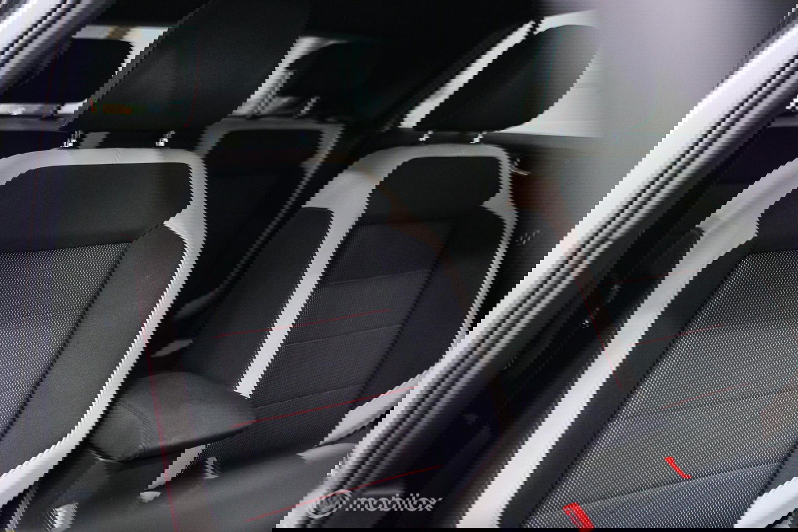 Volkswagen T-Roc 1.5 TSI Sport | Virtual cockpit | Adaptive | Camera | Sportstoelen | schakelflippers | Stoelverwarming | LED |