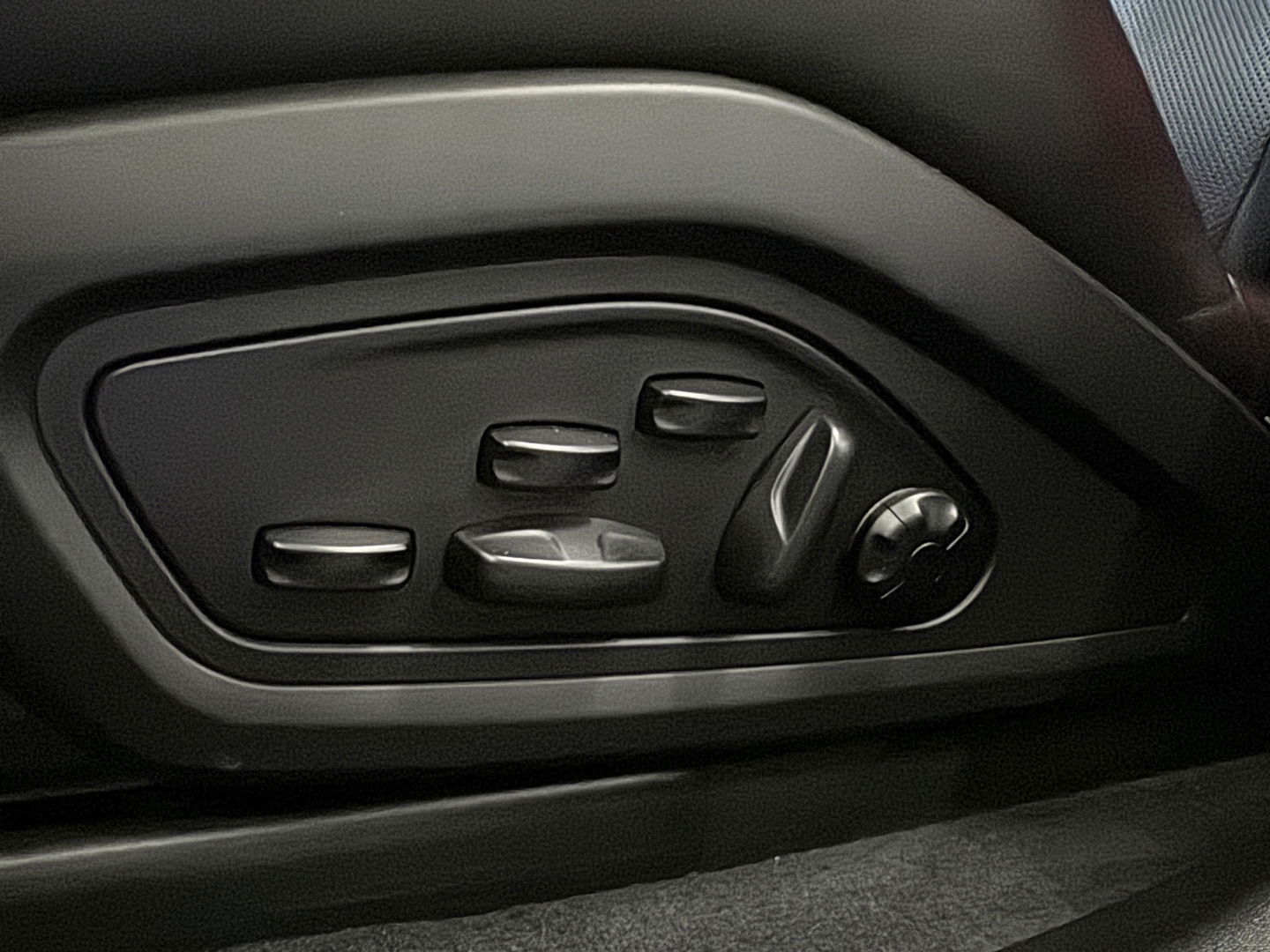 Porsche Taycan Turbo S 93 kWh Ceramic|Pano|Burmester|Carbon