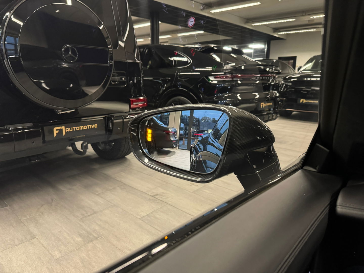 Porsche Taycan Turbo S 93 kWh Ceramic|Pano|Burmester|Carbon