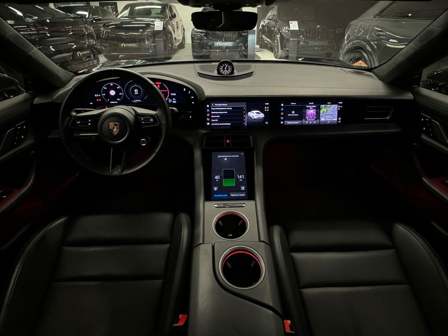 Porsche Taycan Turbo S 93 kWh Ceramic|Pano|Burmester|Carbon