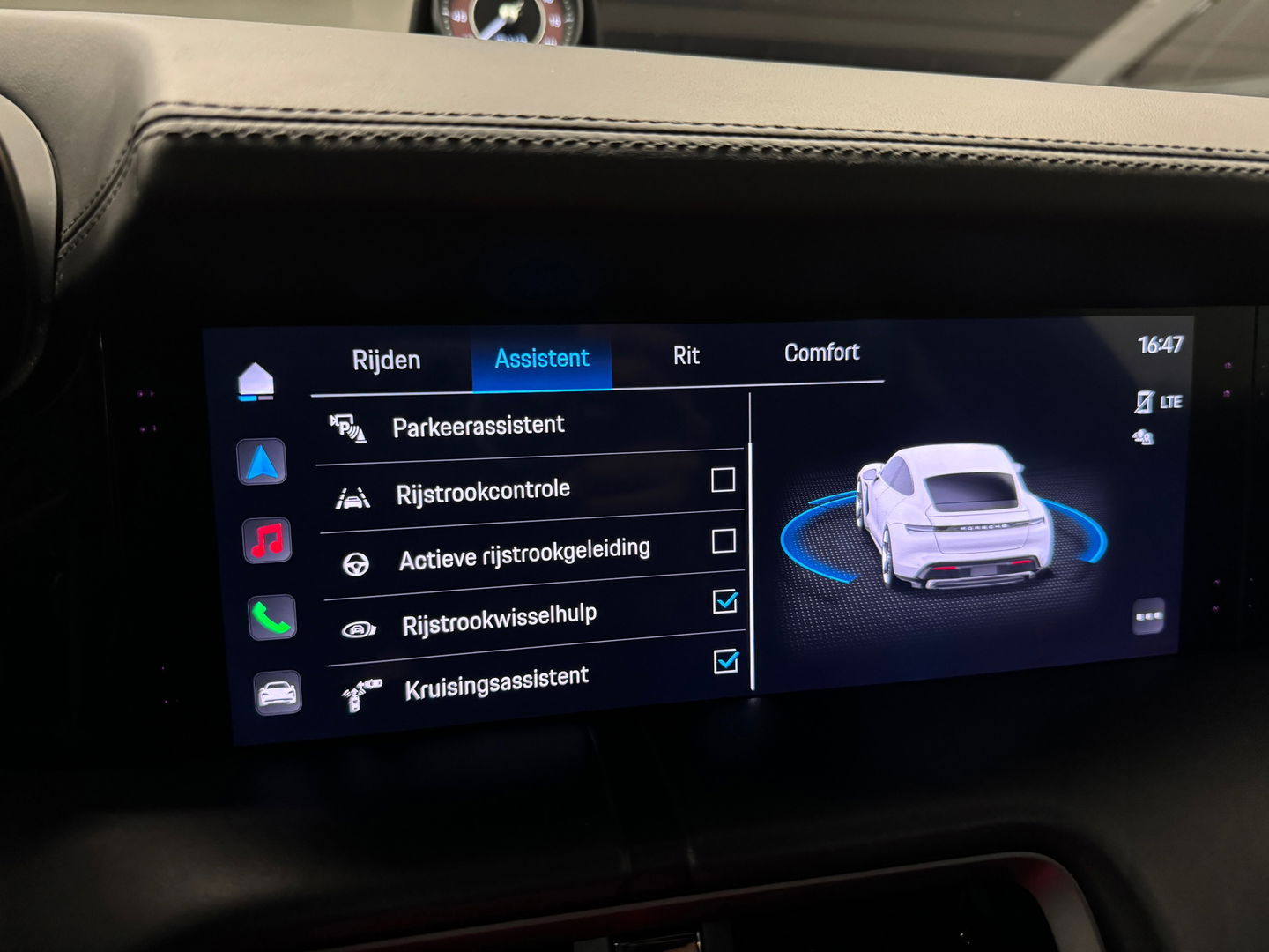 Porsche Taycan Turbo S 93 kWh Ceramic|Pano|Burmester|Carbon