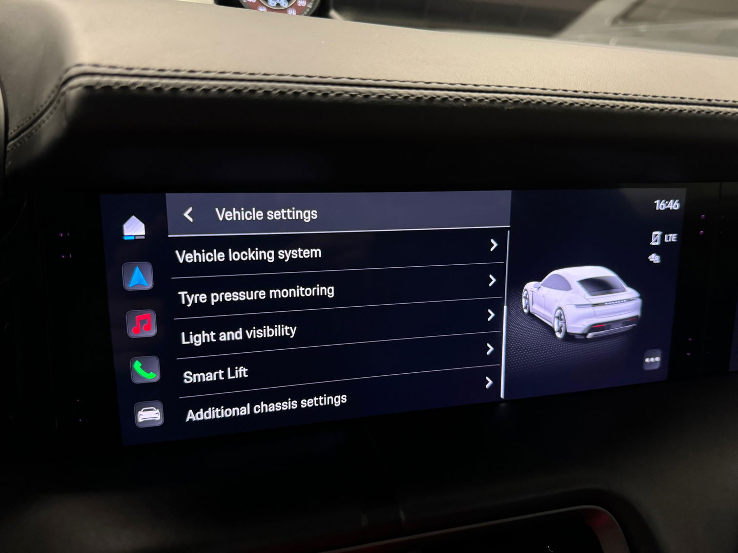 Porsche Taycan Turbo S 93 kWh Ceramic|Pano|Burmester|Carbon