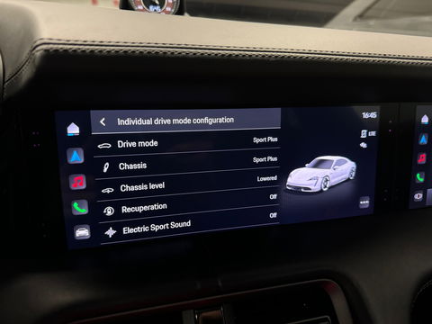 Porsche Taycan Turbo S 93 kWh Ceramic|Pano|Burmester|Carbon