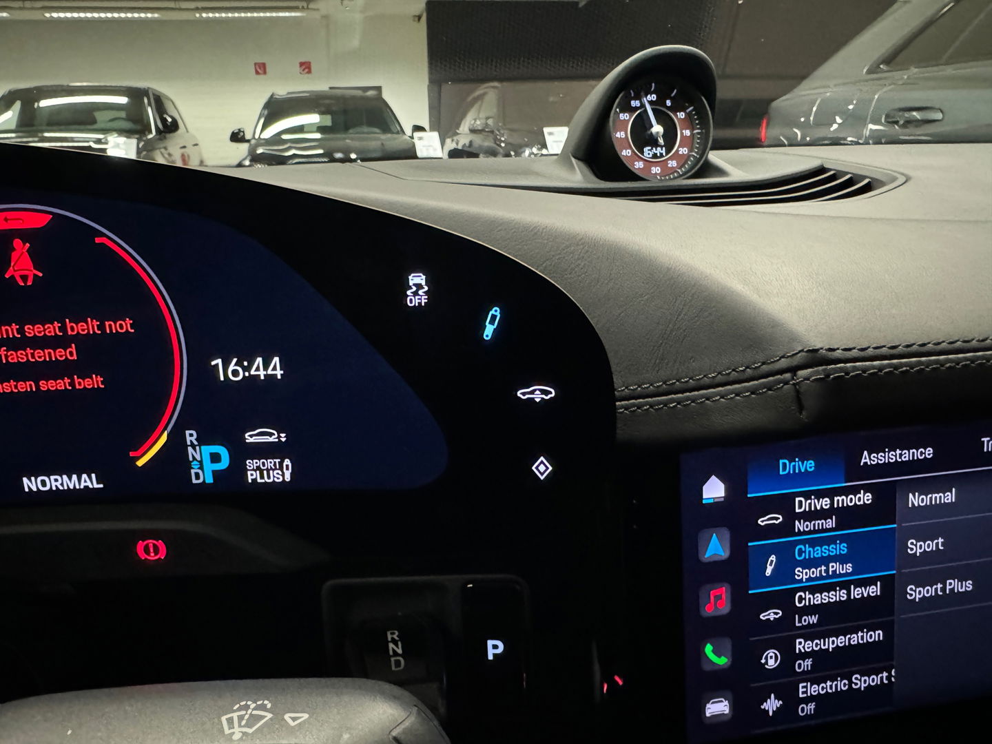 Porsche Taycan Turbo S 93 kWh Ceramic|Pano|Burmester|Carbon