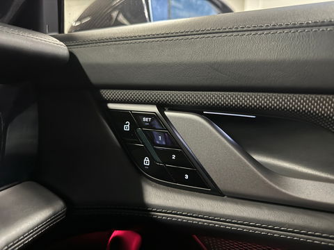 Porsche Taycan Turbo S 93 kWh Ceramic|Pano|Burmester|Carbon